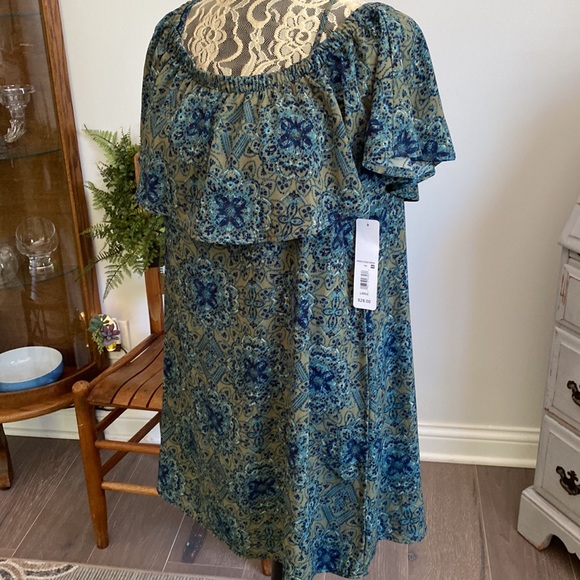 Massini Stacy London Off-Shoulder Floral Dress - Picture 9 of 10